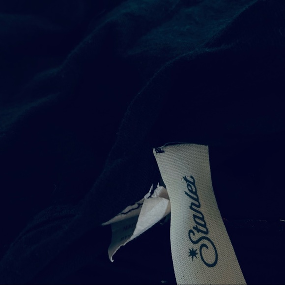 Shirt cropped black starlet. Size L - Picture 8 of 8